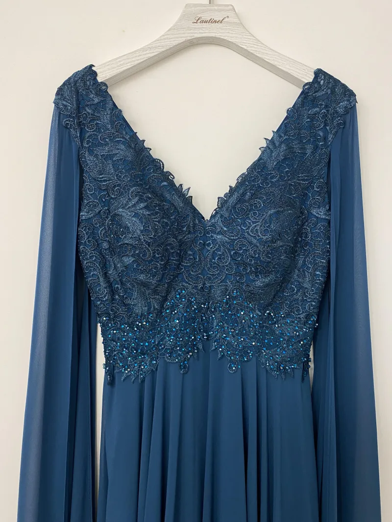 Abendkleid mit langen Ärmeln