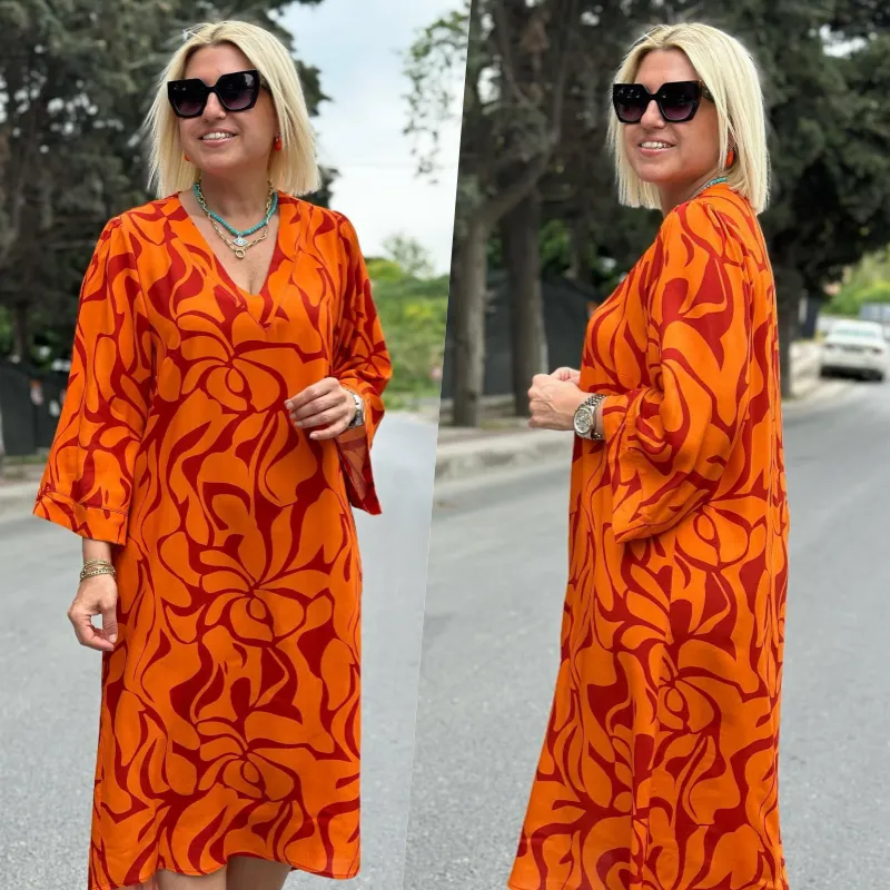 Elegantes Kleid mit Aufdruck für große Frauen