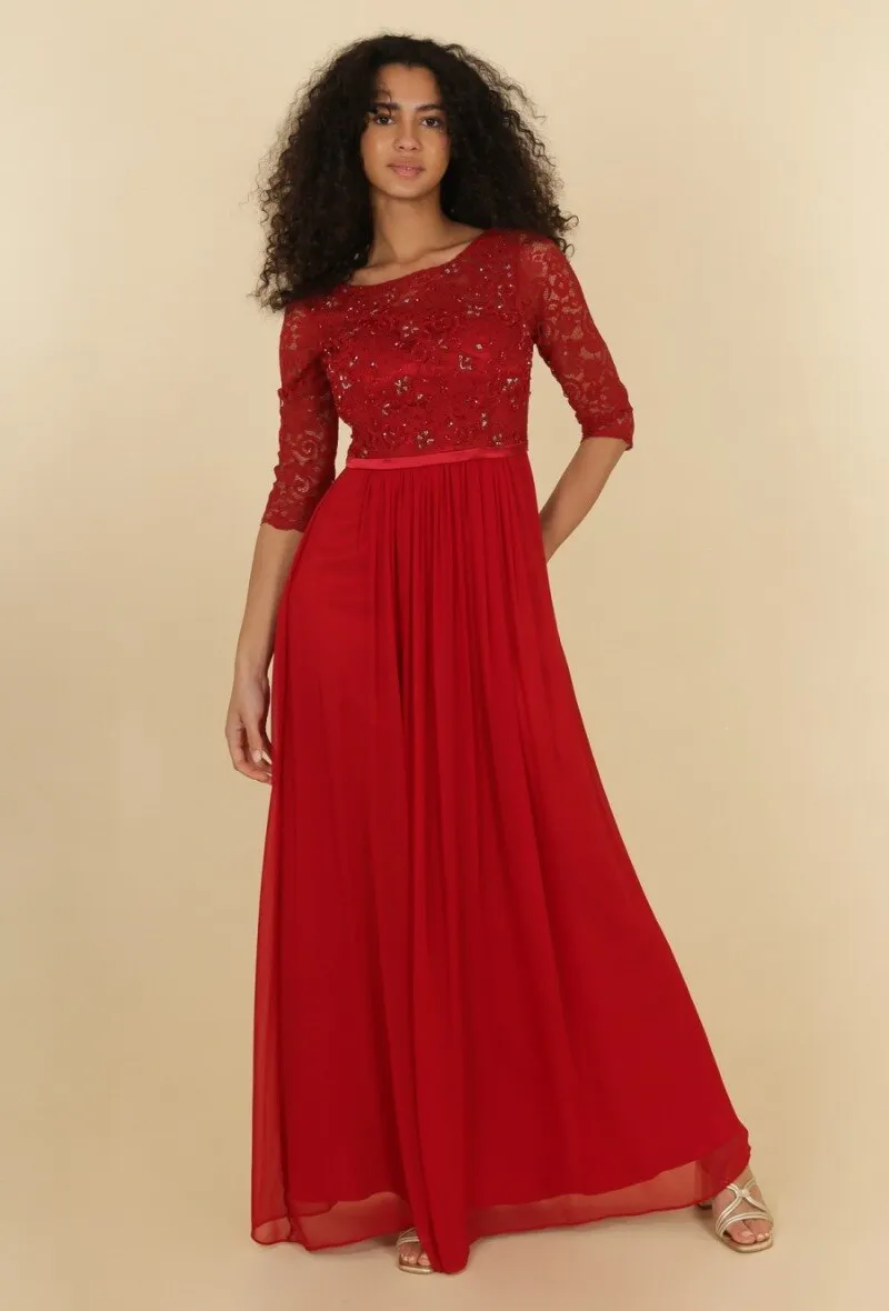 Langärmliges Abendkleid aus Spitze