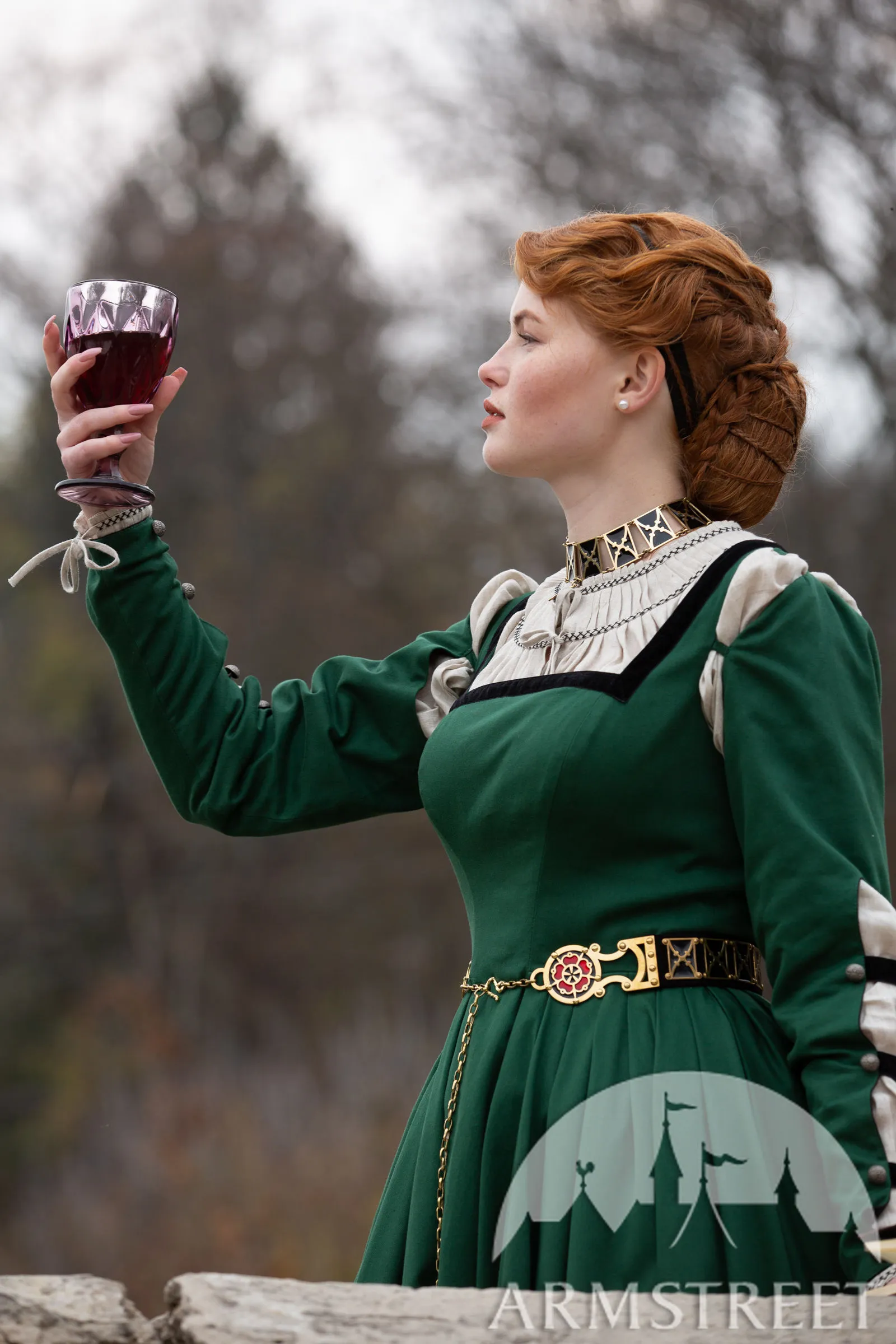 Leder- und Messinggürtel „Deutsche Rose”