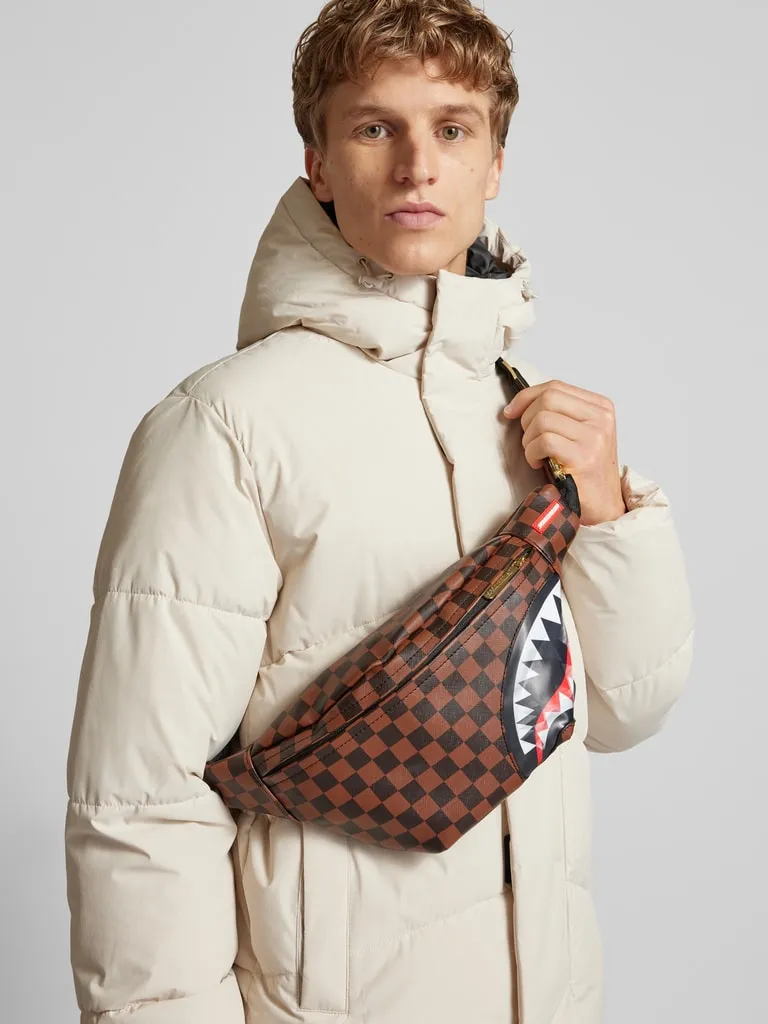 Sprayground Crossbody Bag mit Label-Badge Modell 'SIP LENTICULAR CHOMP' (mittelbraun) online kaufen