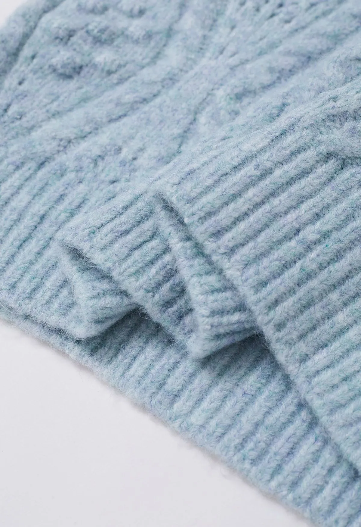 Strickpullover mit Kragen und geprägten Punkten in Hellblau